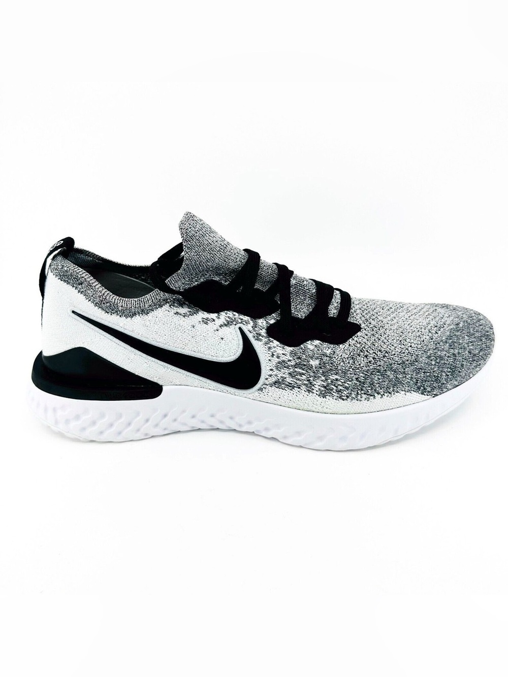 Nike Epic React Flyknit Women’s Running Shoes White Black Size 6 NWOB